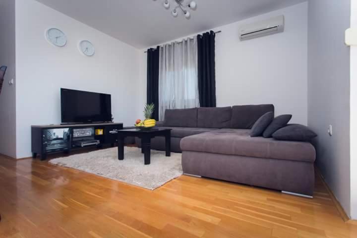 Apartman Mila Kastela Bagian luar foto